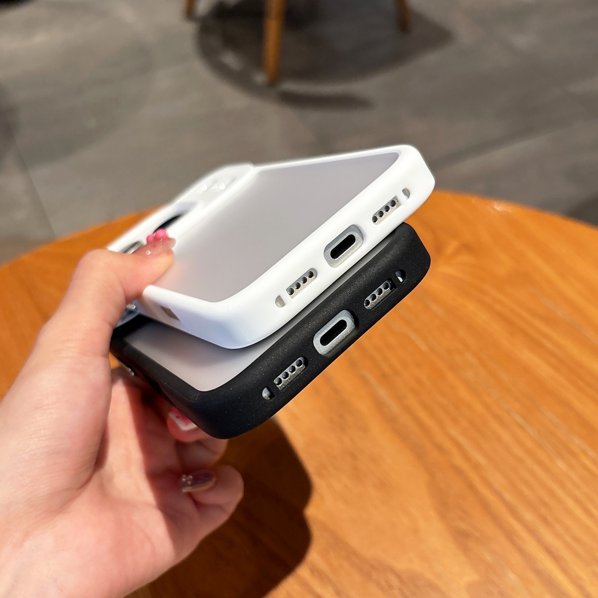 Luxury Matte Clear Armor Shock - Matte Frosted Case บทวิจารณ์และราคา