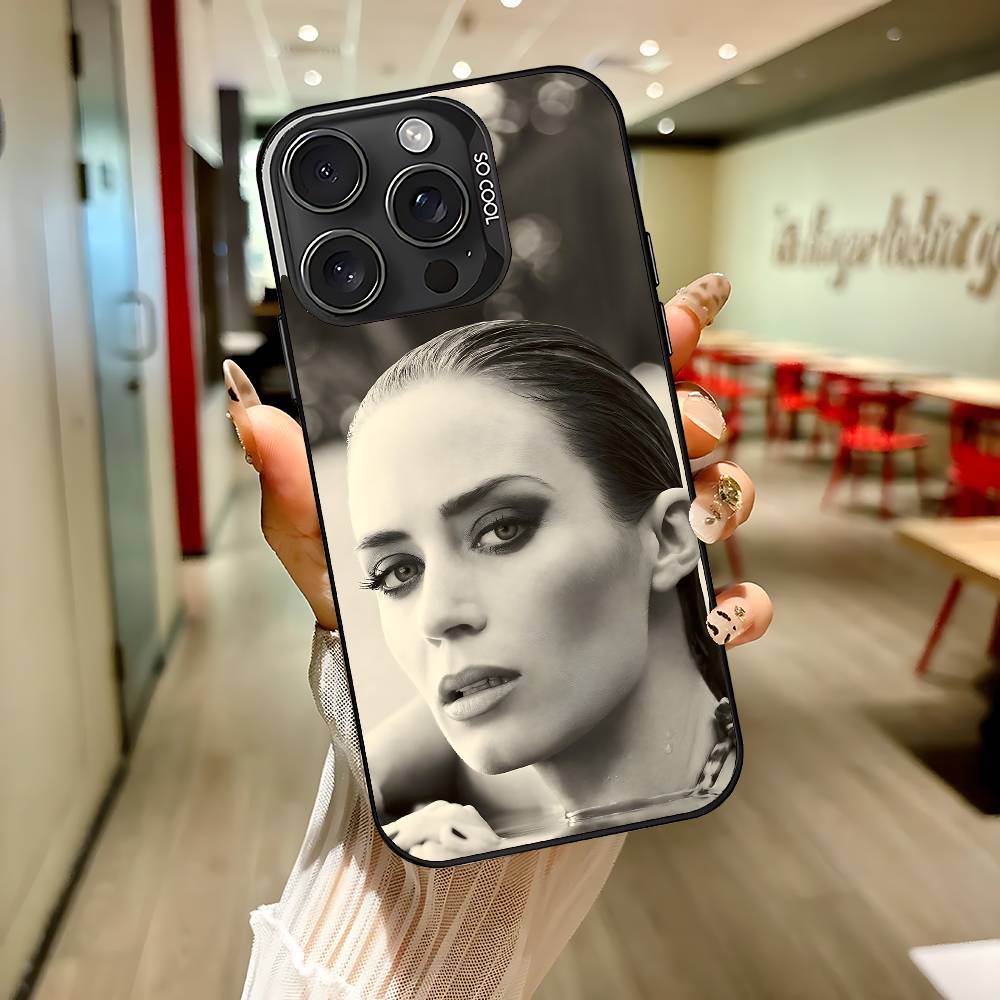 Singer E-Emily B-Blunt Phone C - Phone Cases Blunt บทวิจารณ์และราคา
