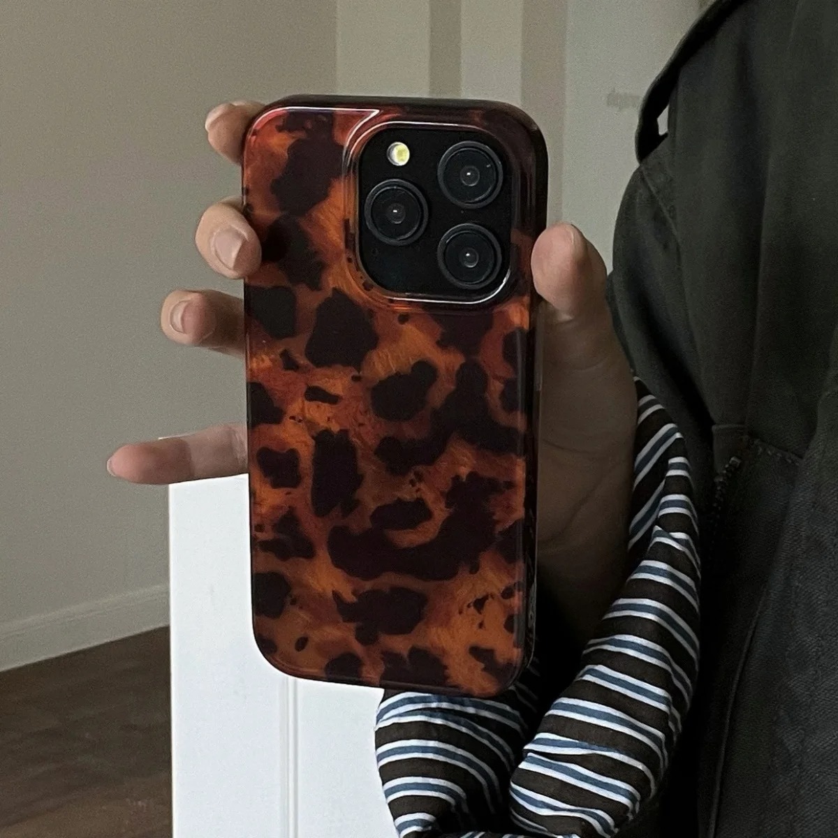 Retro Amber Texture Laser Phon - Phone Cases Like Loopy บทวิจารณ์และราคา