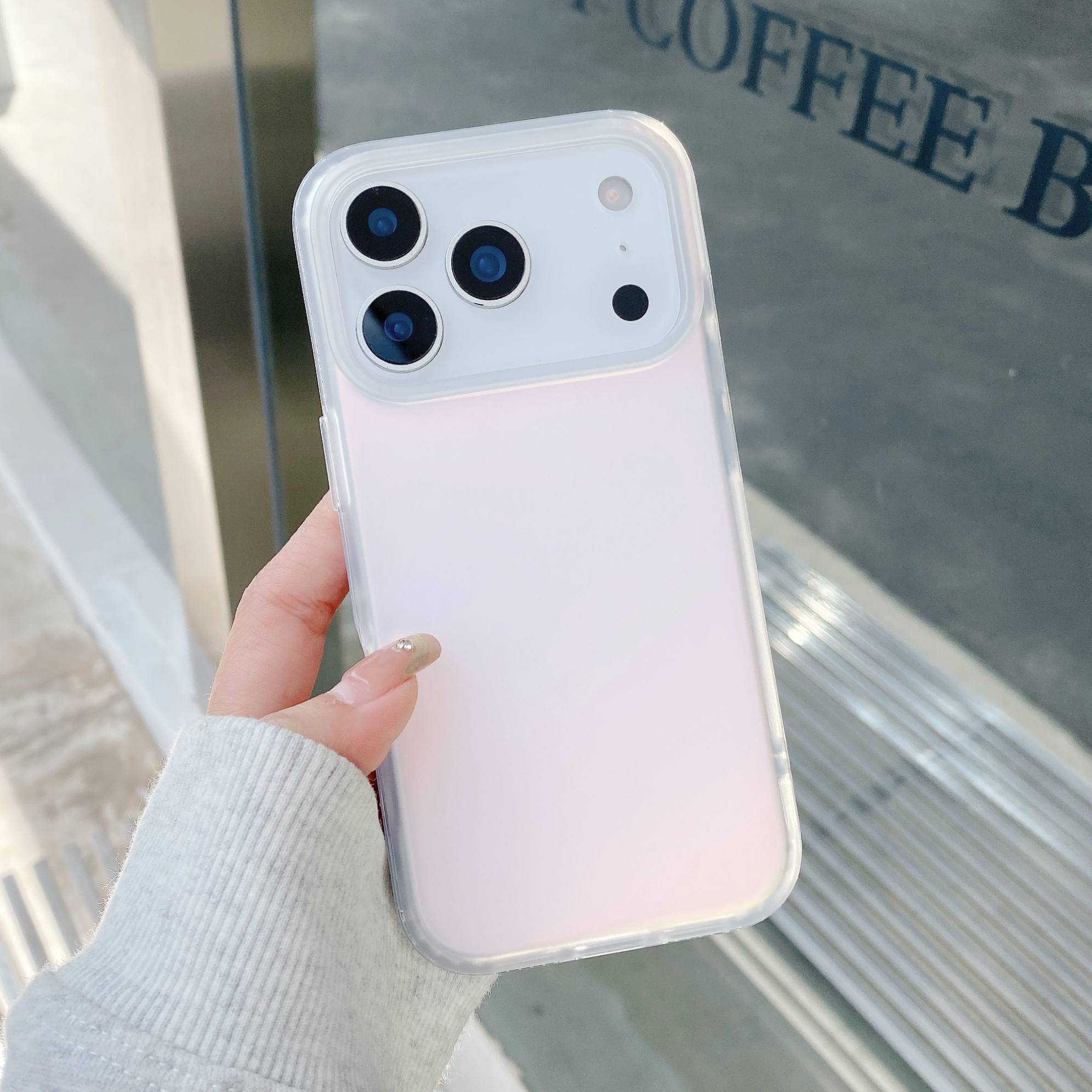 Frosted Case for iPhone 17 Pro - Gradient Color Case บทวิจารณ์และราคา